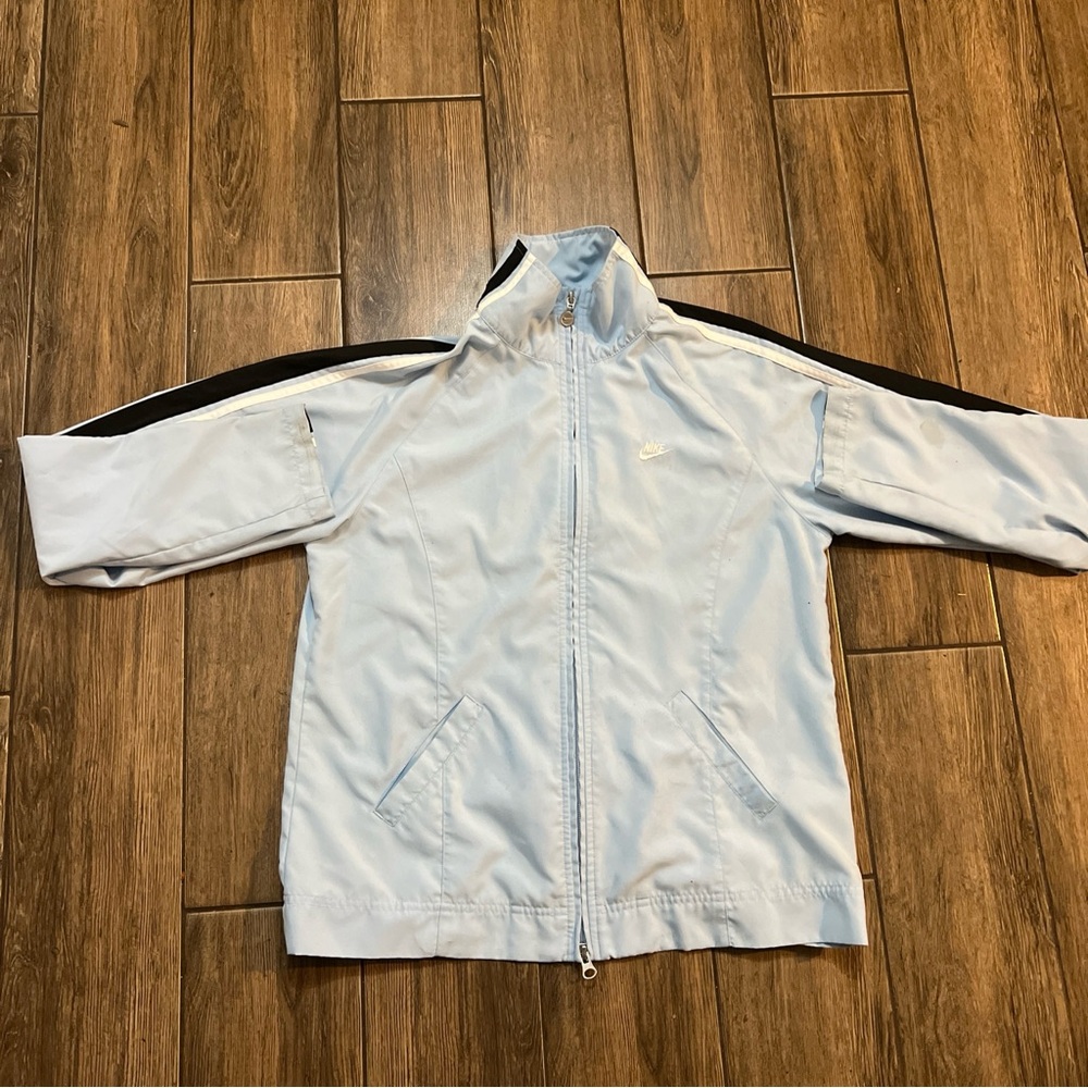 Nike Women's Medium Baby Blue Nylon Lightweight Full Zip Windbreaker Jacket